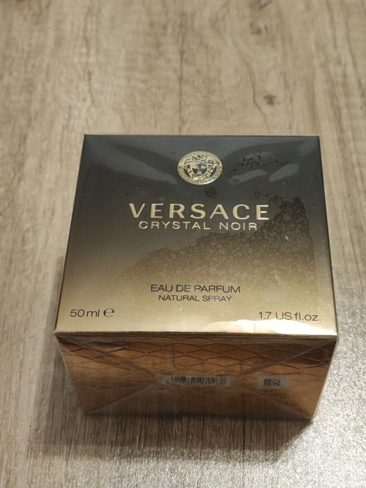 Versace Crystal noir perfume