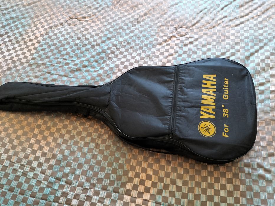 Продам гитару дорого