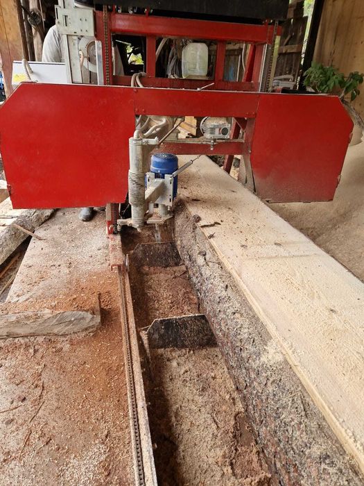 Vand cherestea, grinzi, coarne, capriori, leaturi