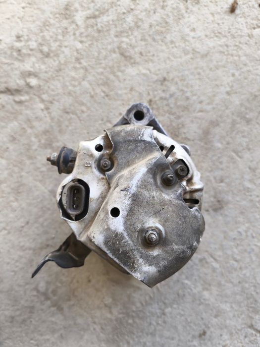 Продам генератор тоета Ипсум 3S-FE