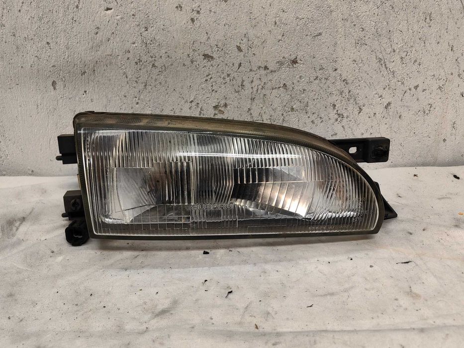 Оригинален фар Субару  Subaru Impreza 92-01