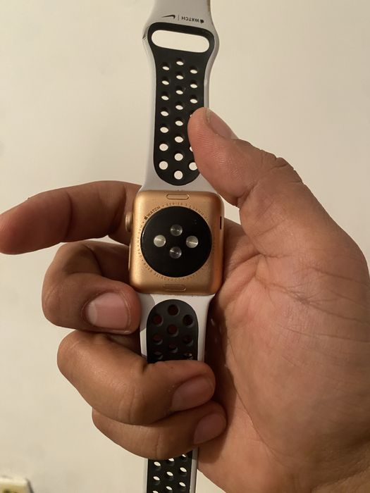 Продам часы оригинал в хорошем состоярий