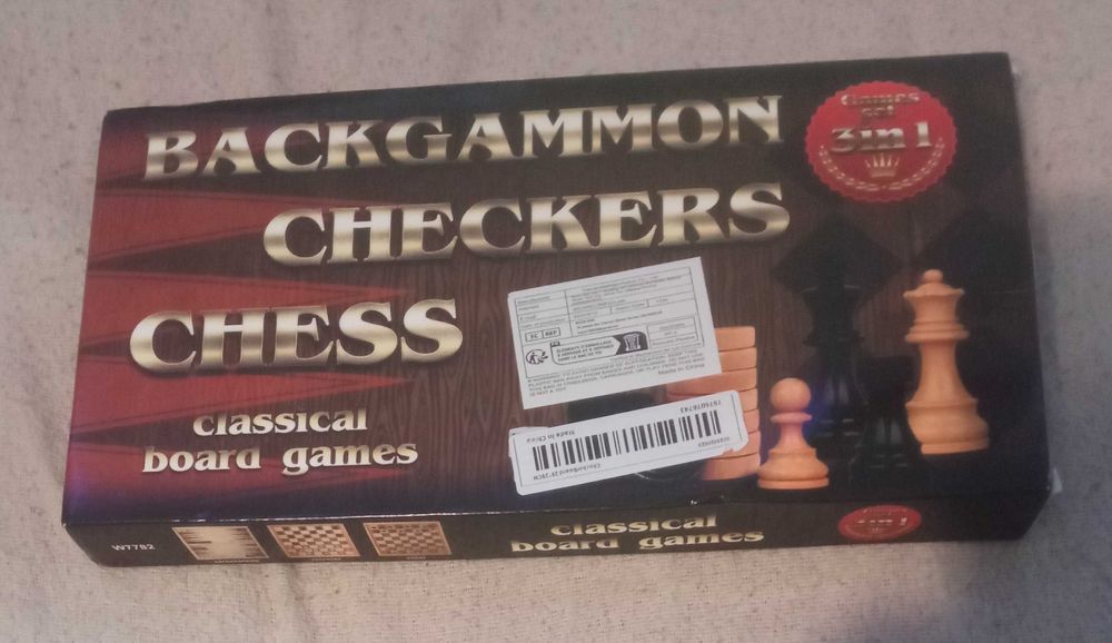 Луксозен  премиум 3-в-1. Дървен шахматен комплект