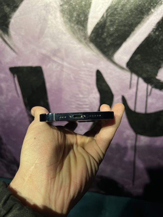 iPhone 12 Pro sotiladi