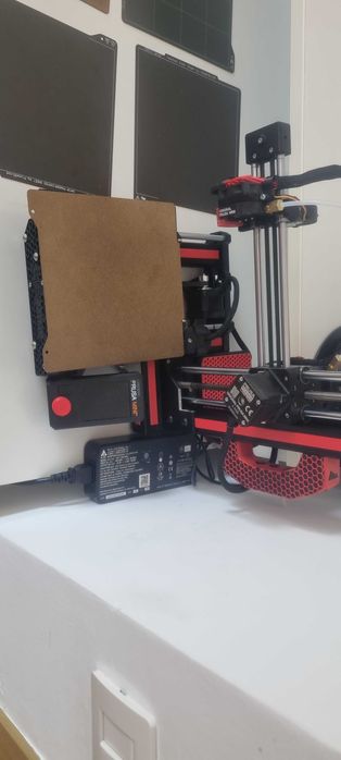 Imprimantă 3d PRUSA Mini+, cu upgrade-uri (BONTech Extruder)