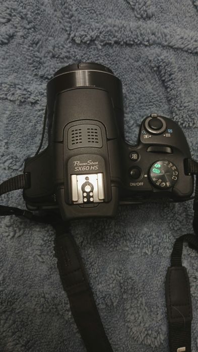 В продаже CANON SX60HS