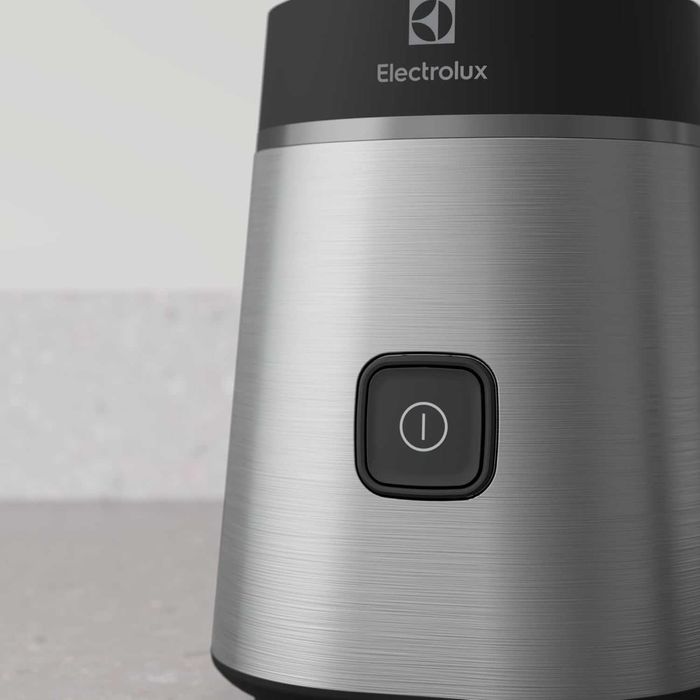 Electrolux E3SB1-4ST Blender Sports Blender Create 3, 600мл бутилкa