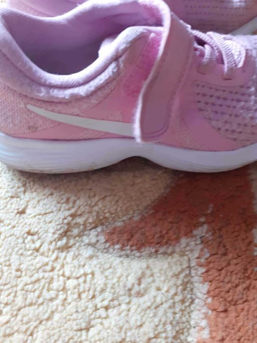 adidasi nike nr29