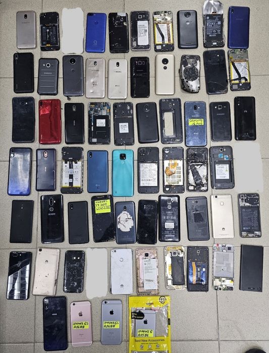 Продавам телефони за части - различни марки и модели