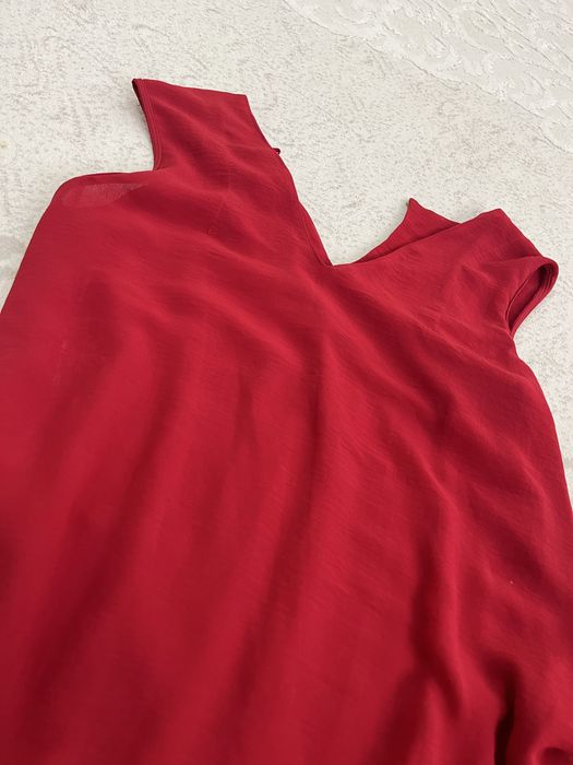 пиджаки и кофты по 2 тыс- 5 тыс