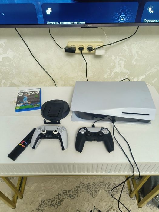 Продается пс 5 с установленными играми