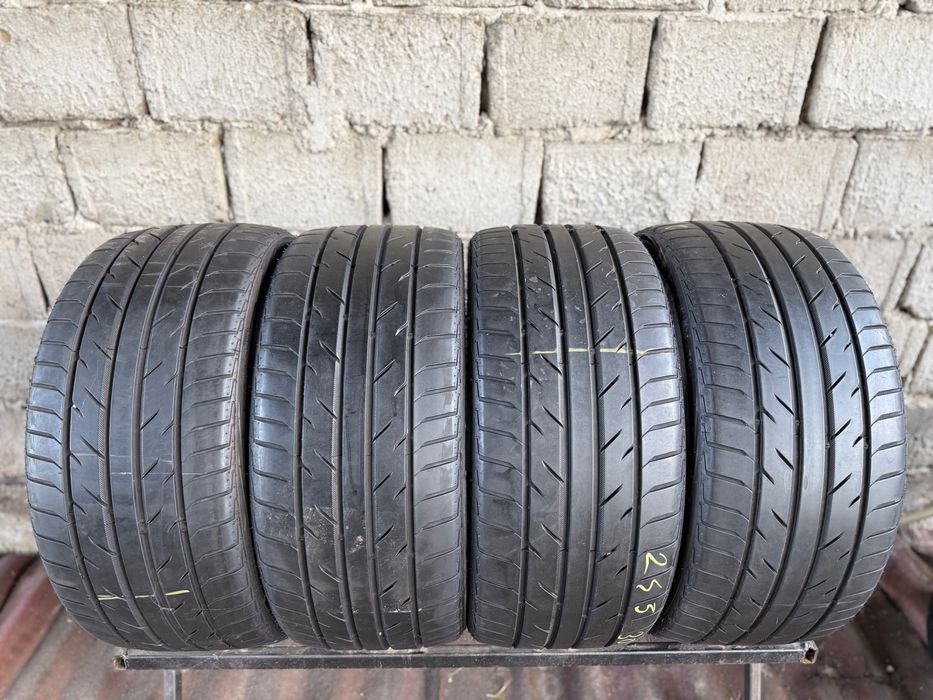 245 30 20 Anvelope in stare foarte bună! Impecabile!