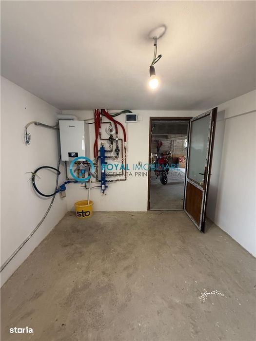 Royal Imobiliare - Vanzare Vila zona Boldesti Scaieni
