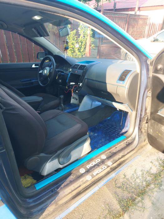 Vând Electromotor Volksvagen Polo 9n 1.2 benzina 2002-2006
