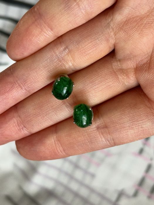 Серьги с изумрудом на золоте