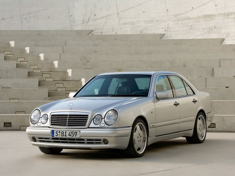 AMG предна броня за мерцедес W210