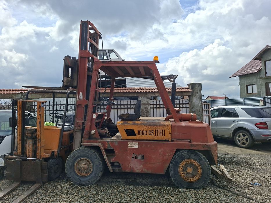 Vând motostivuitor de mare tonaj în stare de funcționare