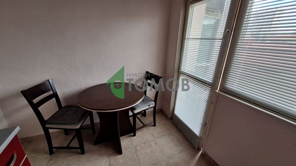 Дава се под наем Двустаен апартамент в Стара Загора, Център - 42 кв.м за 204 € - Снимка #2