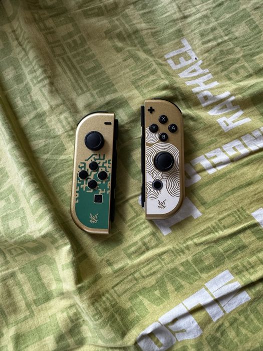 Nintendo Switch OLED limited edition Zelda