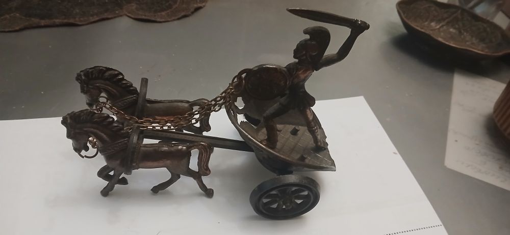 Ахил с бойната си колесница