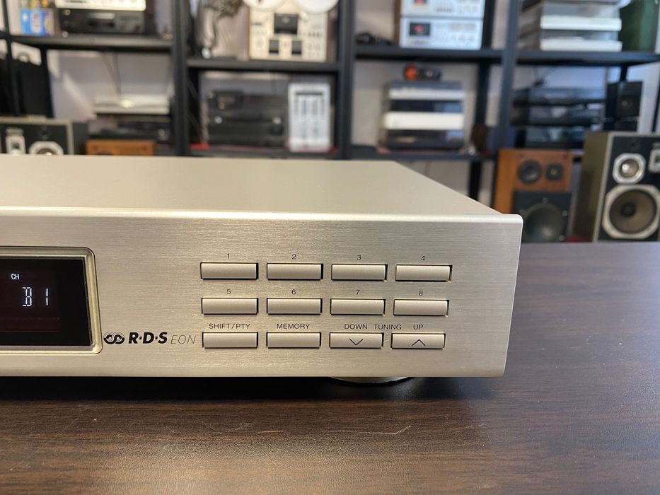 Класен тунер Denon