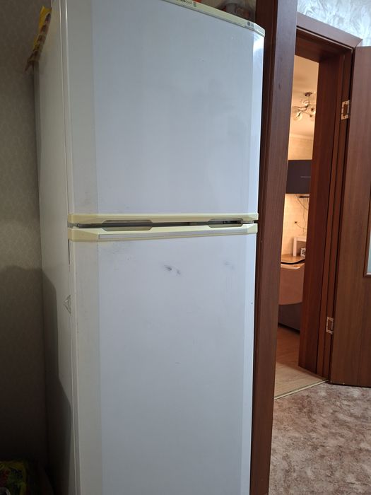 Холодильник LG двухкамерный
