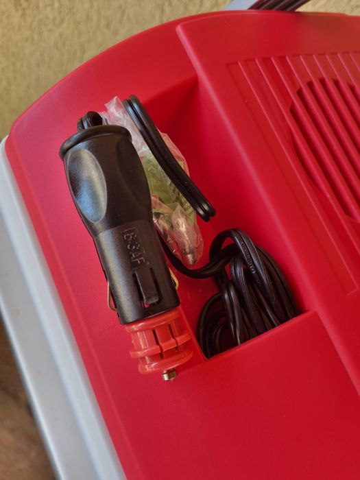Răcitor mașină 12 volt NOU