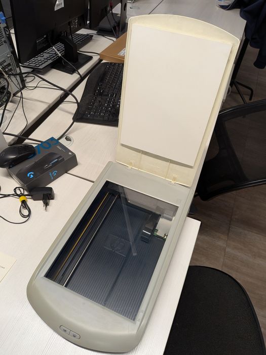 HP Scanjet G2410