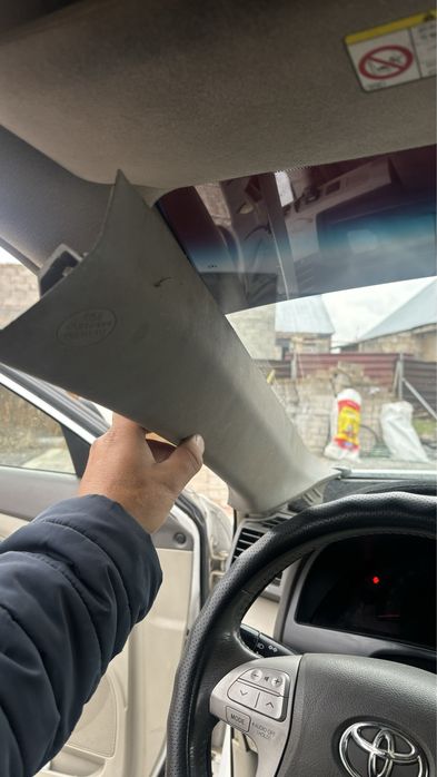 Продам запчасти салона камри 40