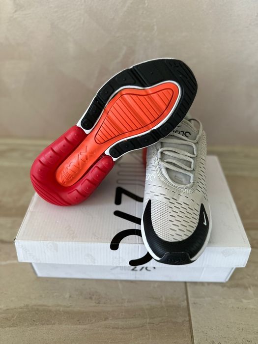 ТОП ОФЕРТА!Nike Air Max 270 Triple White