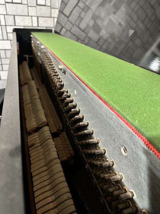 Отдам пианино Октава