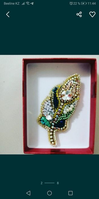 Брошь из бисера, ручная работа