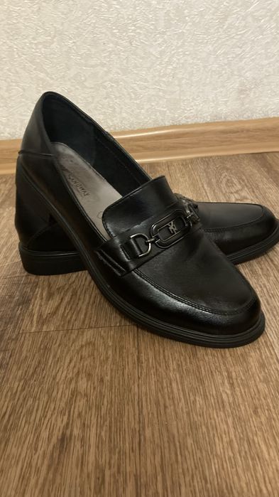 Лоферы р.41 ( хорошо на р. 40)