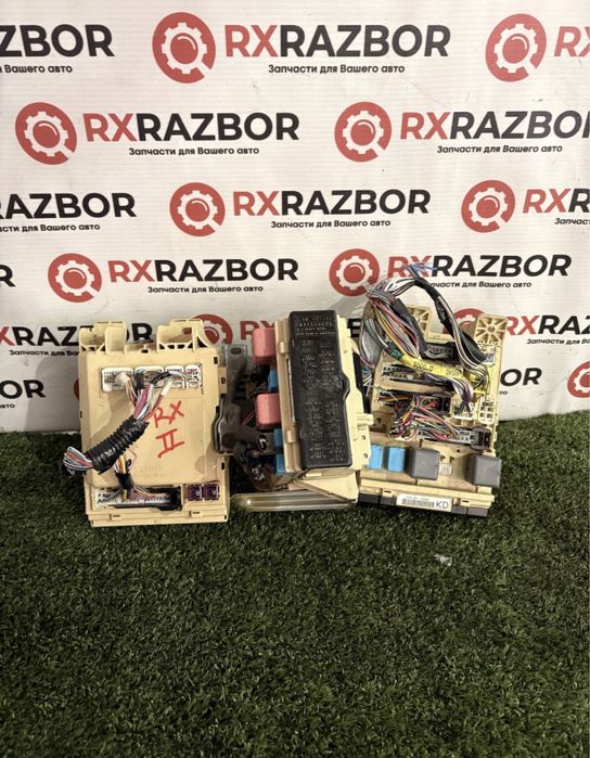 Блок предохранителей Lexus Rx II 2003/2008