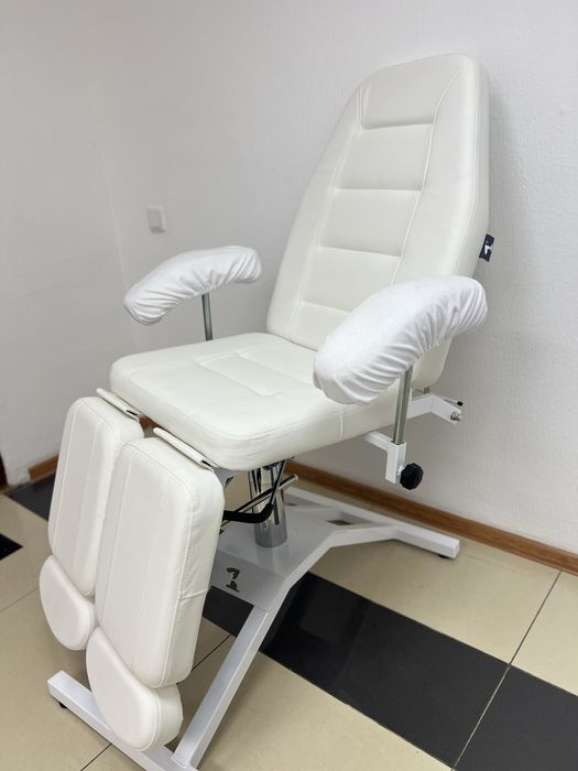 Продается педикюрное кресло