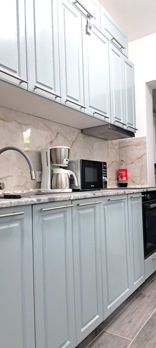 Inchiriez pe termen lung apartament 2 camere  recent renovat  utilat cplet