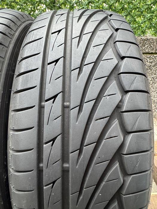 Автомобилни гуми 205 55 16 Toyo