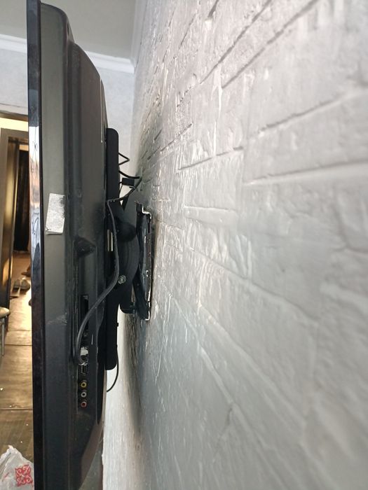 Продам телевизор Самсунг