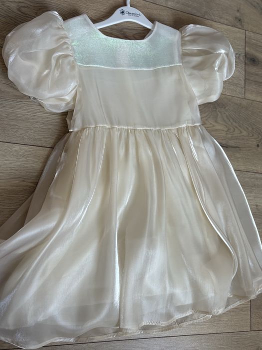 Платье новое размер 120