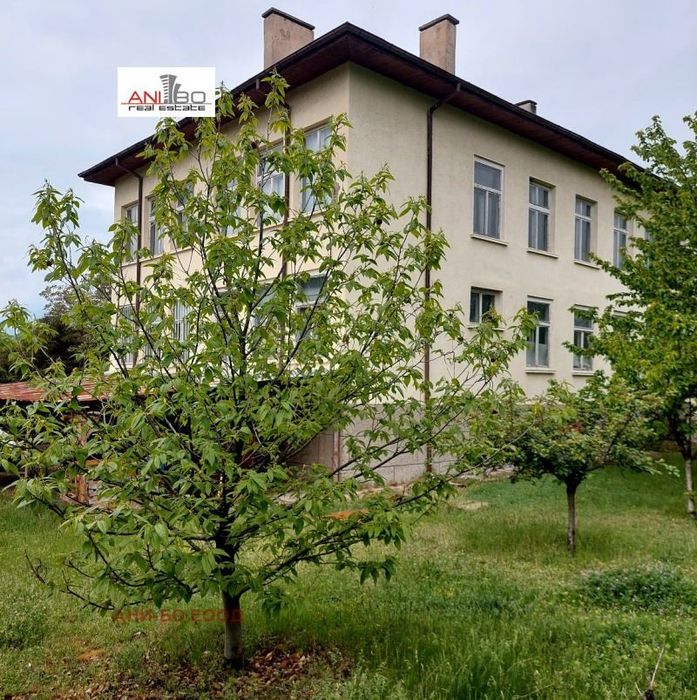 Продава се Къща в Благоевград, Струмско - 700 кв.м за 458 €/кв.м - Снимка #1