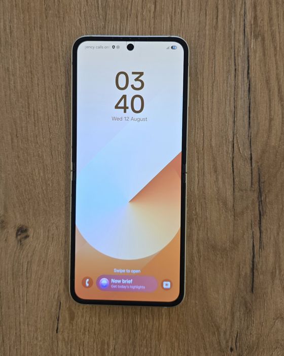 Samsung Flip6 256 yellow
