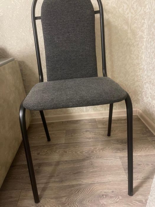 стулья 7 штук.