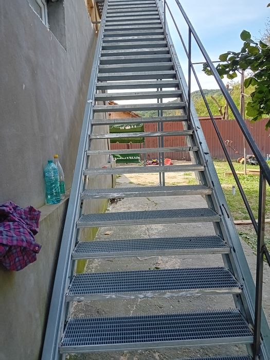 Scara metalica zincata 4mm grosime facem și montaj