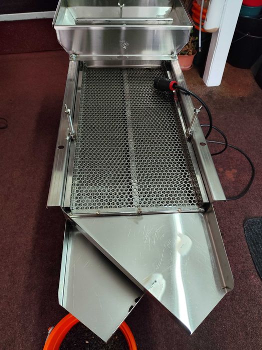 Selector seminte de floarea soarelui la comanda inox 22V