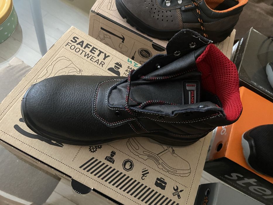 Работни обувки с бомбета