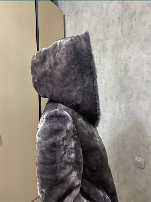 Продается шуба в отличном состоянии