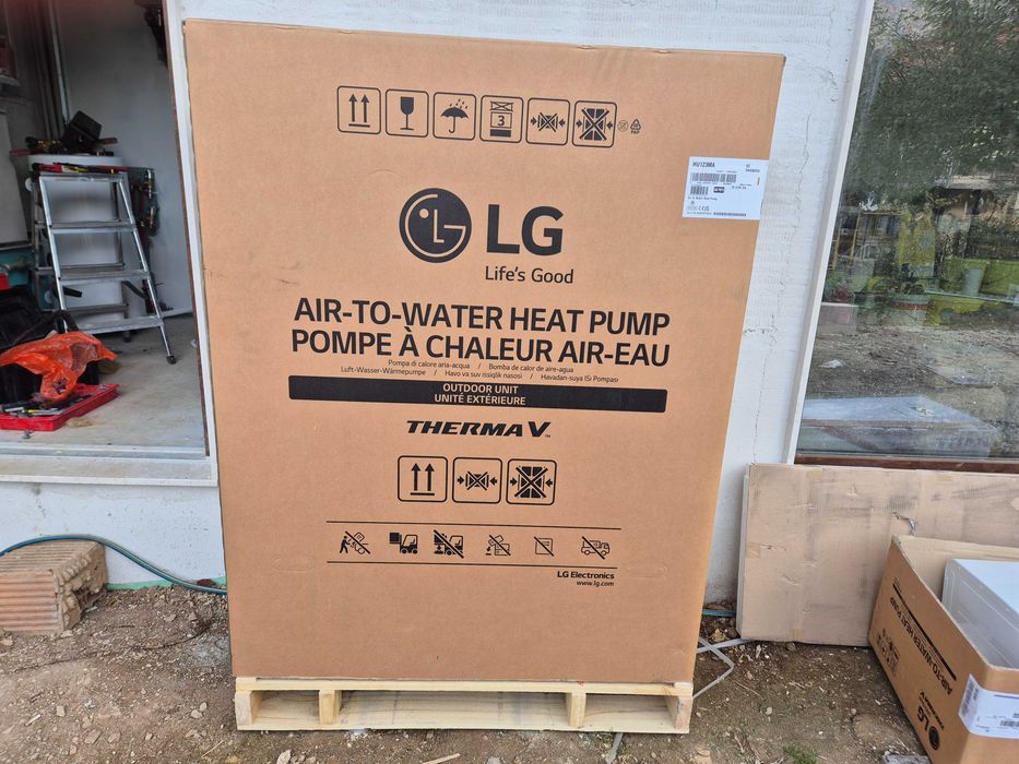 Продажба и монтаж на термопомпи, пелетни котли, соларни панели