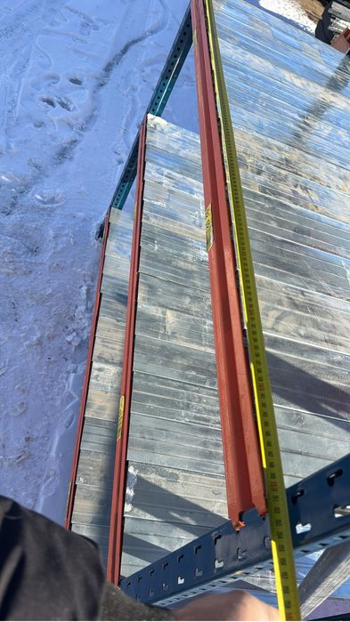 Rafturi metalice pentru scule si diverse