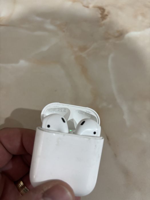 Apple Airpods Gen 2