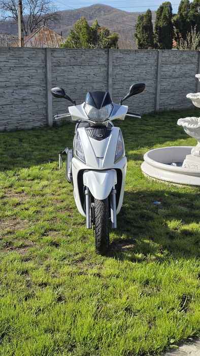 Vând Kymco 300gti 2018